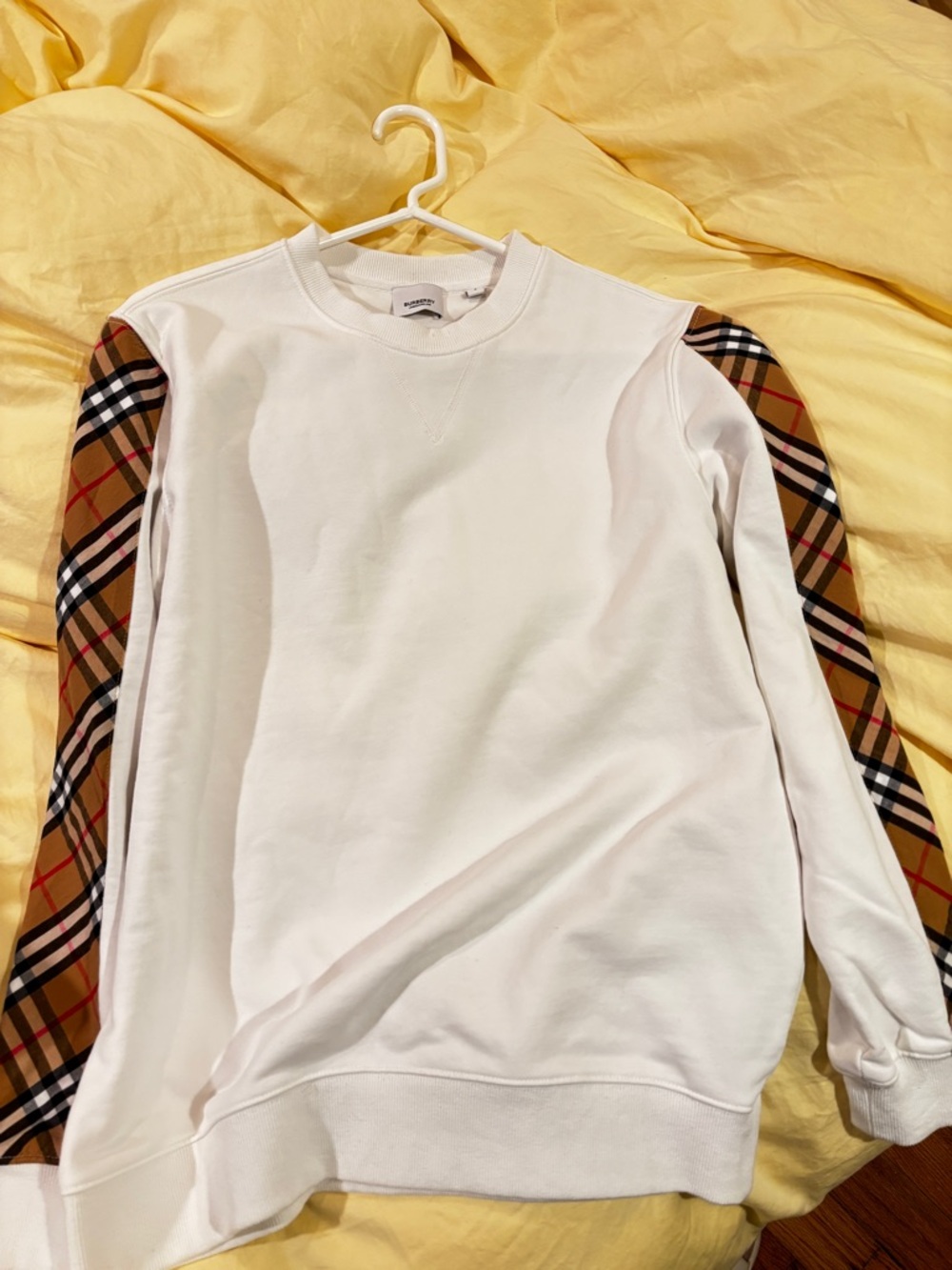 Burberry White Crewneck Sweatshirt with Tan Plaid Sleeves
